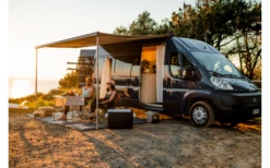 Fiamma F80s Ducato 320 Markise Gehäusefarbe Deep Black Tuchfarbe Royal Grey 320 Cm -Campingzelte Verkäufe 822710 5315042